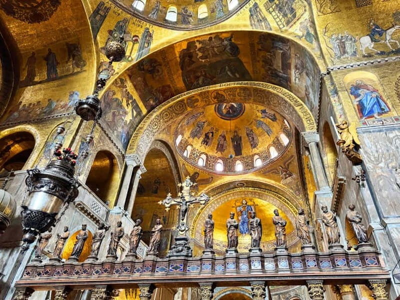 Venice: St. Mark's Basilica Guided Tour and Terrace Option - The VR Experience and Mobile App: Adding Layers to Your Visit