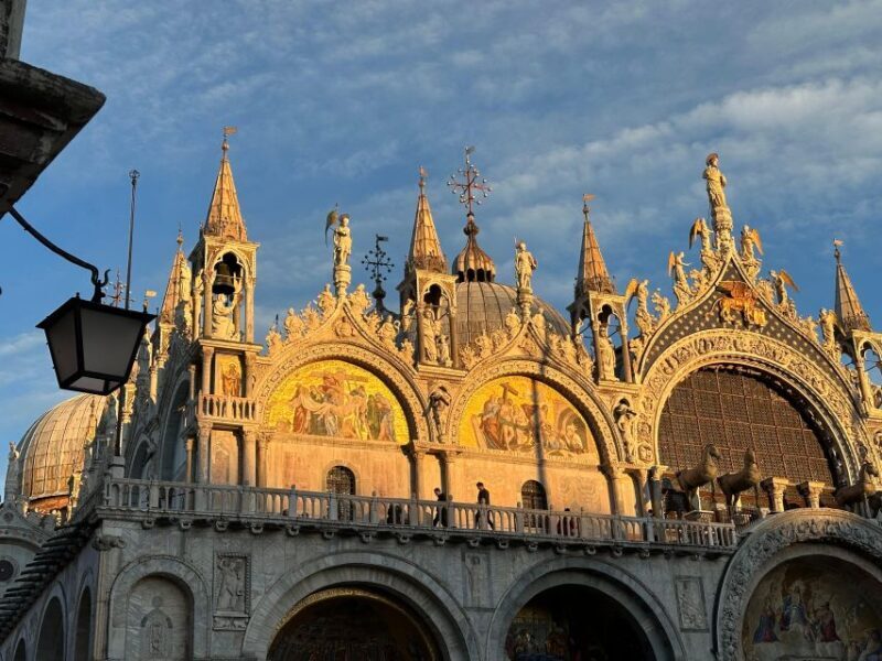 Venice: St Marks Basilica Priority Entry, Host & Audioguide - The Real Value: Knowledge & Flexibility