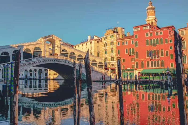 Venice: St. Mark's, Doge's Palace, Rialto, and Gondola Tour - Exploring Venice in a Day: What to Expect