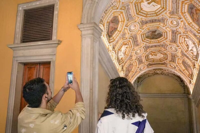 Venice: St. Mark's, Doge's Palace, Rialto, and Gondola Tour - FAQ