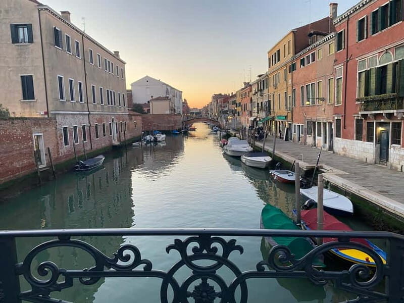 Venice: Street Food Tour Cicchetti, Spritz, Wine & Anecdotes - Practical Tips for Booking and Participation