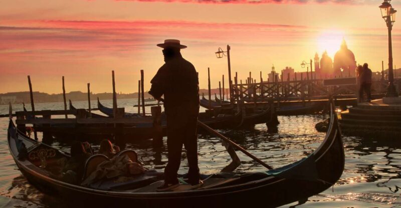 Venice: Sunset or Evening Gondola Tour - What Is This Gondola Tour All About?