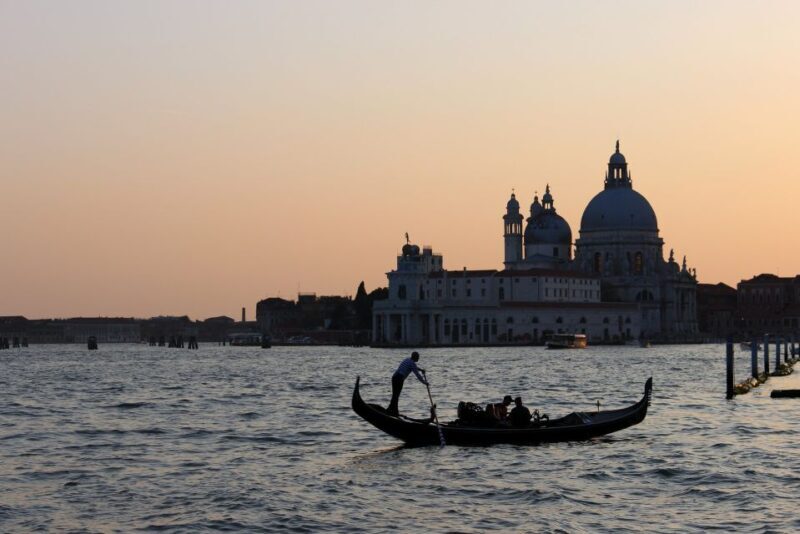 Venice: Sunset or Evening Gondola Tour - Final Thoughts