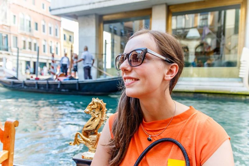 Venice: Traditional Shared Gondola Ride - Rain, High Tide, and Schedule Reality
