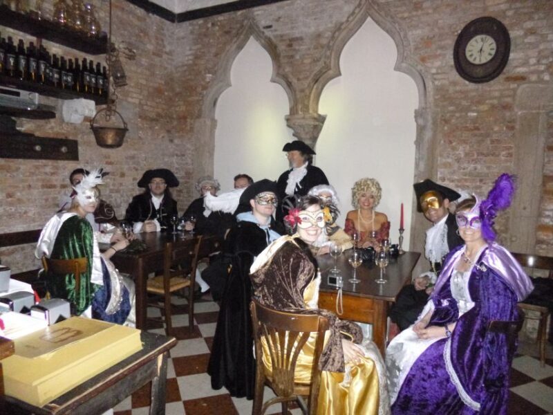 Venice: Venetian Style Carnival Pub Crawl - FAQs