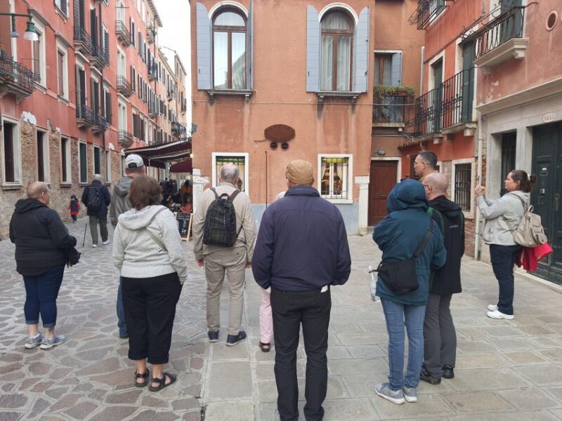 Venice: Walking Guided Tour of the City Must-See Sites - Key Points