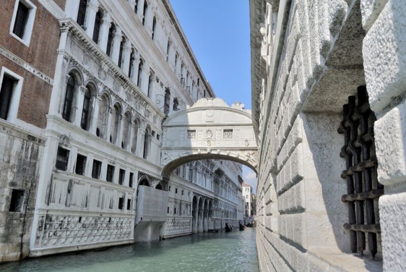 Venice Walking Tour and Doge's Palace Guided Visit - A Closer Look at the Experience