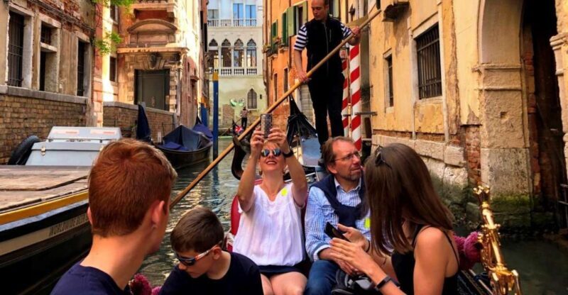 Venice Walking Tour and Gondola Ride Combo - Key Points