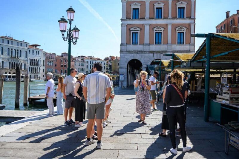 Venice Walking Tour from the Train Station to Rialto - Key Points