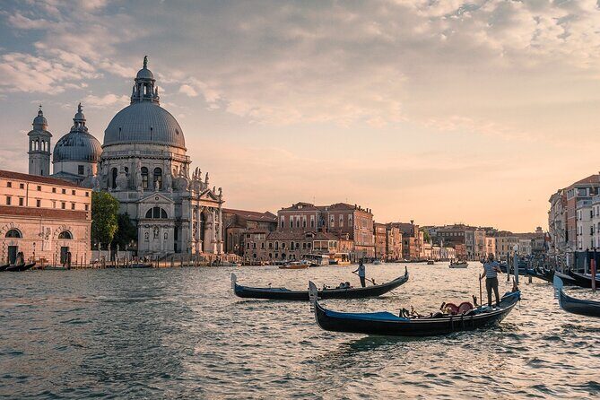 Venice Walking Tour with Audioguide on Your Smartphone - Who Should Consider This Tour?