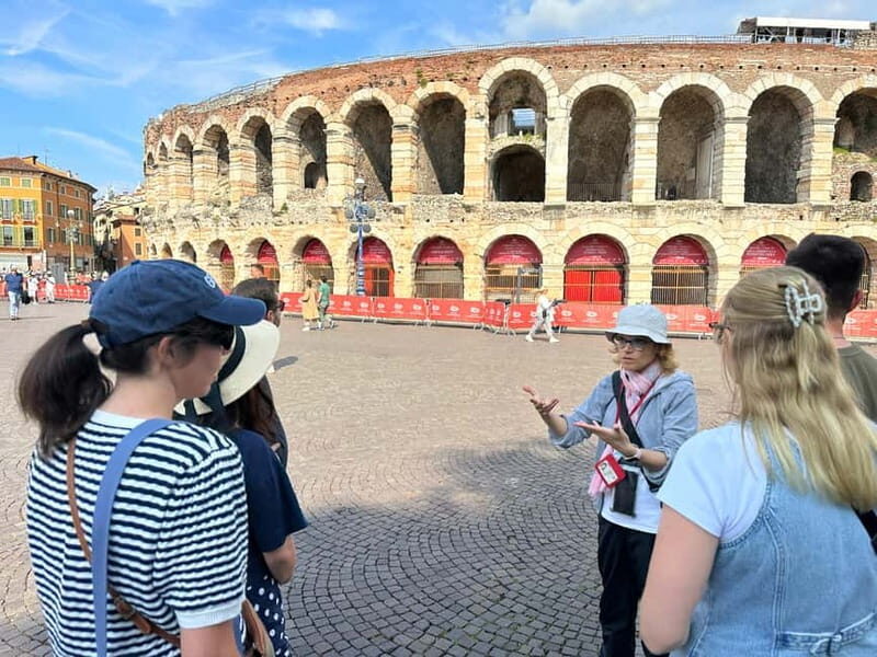 Verona: Guided Small Group Walking Tour of the City of Love - Practical Tips for Your Tour