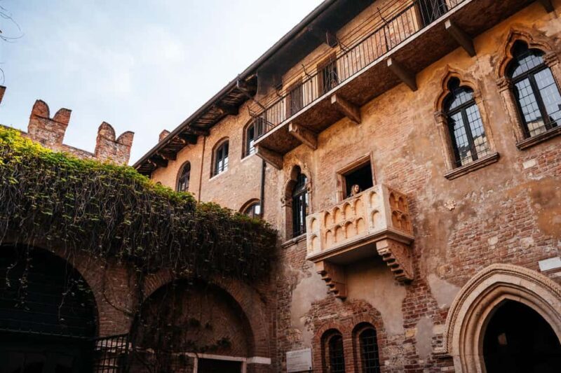 Verona: Highlights Walking Tour with Arena Priority Access - The Overall Experience