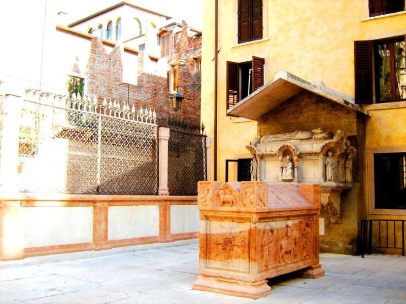 Verona: History and Hidden Gems Guided Walking Tour - Who Would Enjoy This Tour?