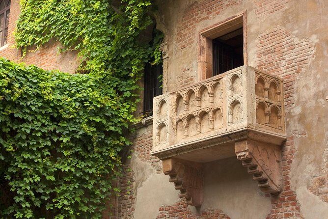 Verona & Lake Garda with boat ride. Full day tour from Milan - Key Points