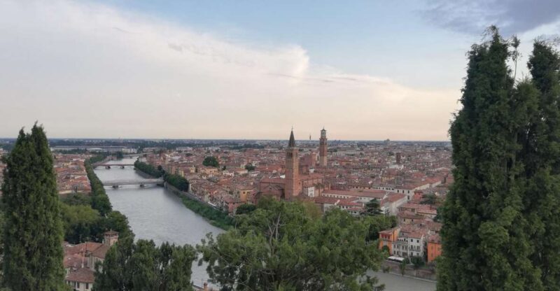 Verona: Night Walking Tour - Key Points