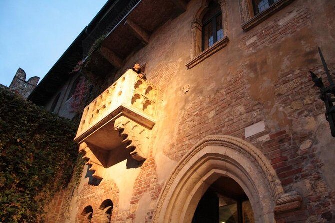 Verona Private Guided Walking Tour, Romeo & Juliet and More - Practical Tips for Booking and Participating