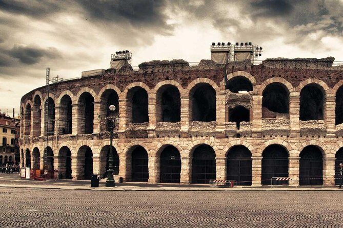 Verona, Romeo & Juliet, private guided tour from Milan - FAQs