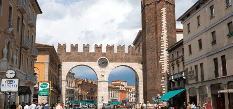Verona Self Guided Walking Tour with an APP - What is this tour all about?
