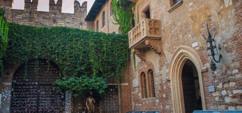 Verona Self Guided Walking Tour with an APP - The authenticity and storytelling