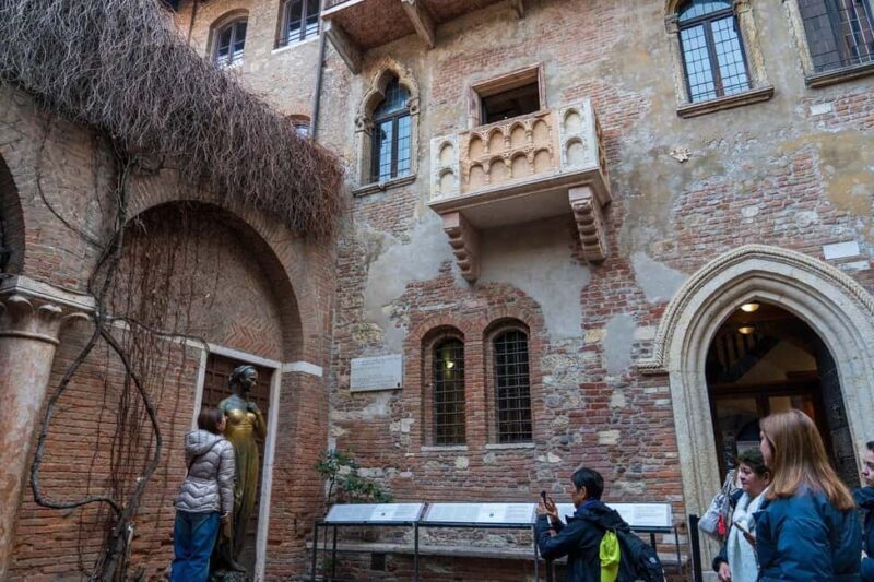 Verona: Small Group Guided Walking Tour with Arena Tickets - Key Points