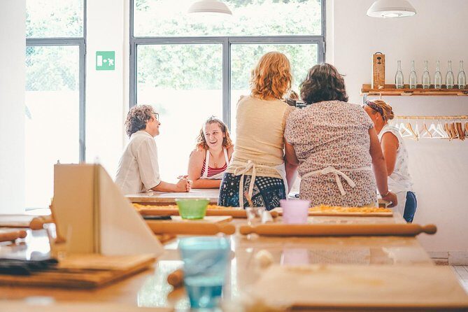 Verona: Traditional Italian Cooking Class with Pasta and Tiramisù - Practical Details: Price, Duration, and Accessibility