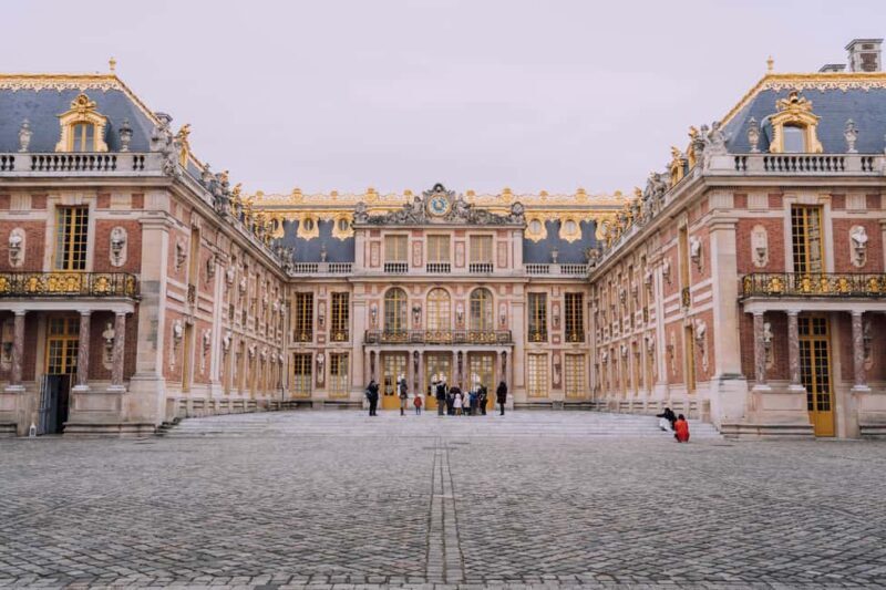 Versailles: 1.5 Private Horseback Garden Ride + Lunch - Practical Details & Considerations