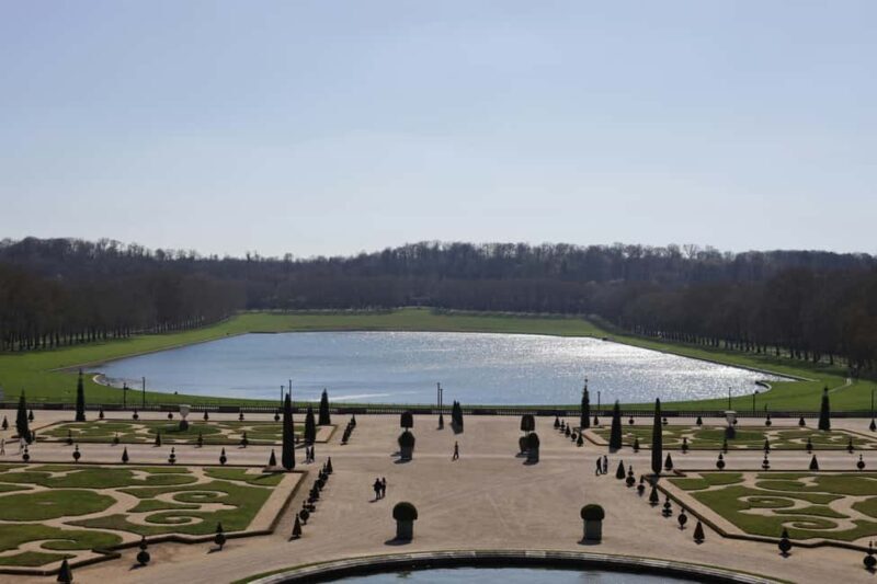 Versailles: 1.5 Private Horseback Garden Ride + Lunch - Frequently Asked Questions