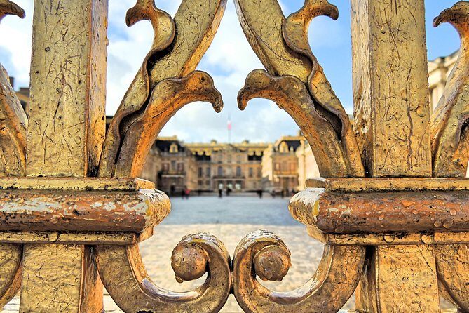 Versailles Best of Domain Skip-the-Line Access Day Tour with Lunch from Paris - Key Points
