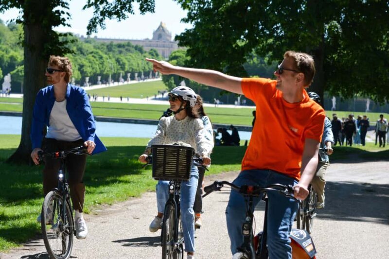 Versailles: Bike Tour on a premium Dutch bike - Key Points