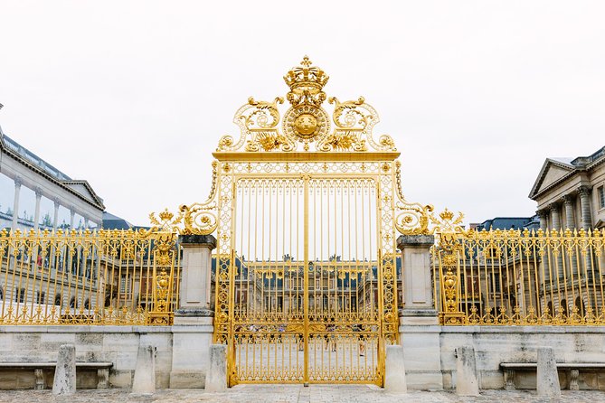 Versailles Château and Gardens Walking Tour - Seasonal Considerations and Timing