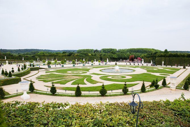 Versailles Château and Gardens Walking Tour from Paris by Train - The Pros and Cons