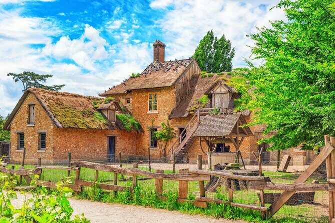 Versailles Guided Tour and Priority Access with Hotel* Pickup - FAQ