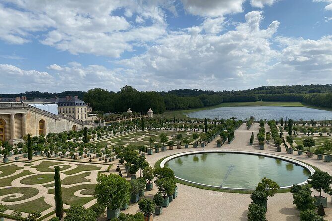 Versailles Guided Tour Small Group 10 to 18 people - The Pros and Cons