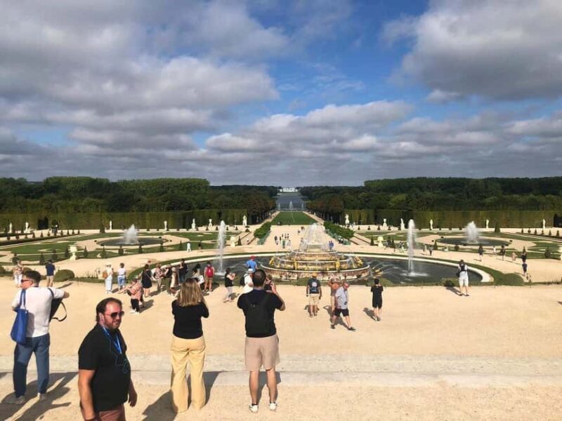 Versailles: Palace & Gardens Guided Tour with Entry Tickets - Exploring Versailles: Palace & Gardens Guided Tour with Entry Tickets