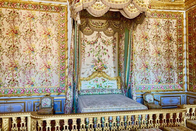 Versailles Palace & Marie-Antoinette's Estate Private Guided Tour with Lunch - The Itinerary: What to Expect