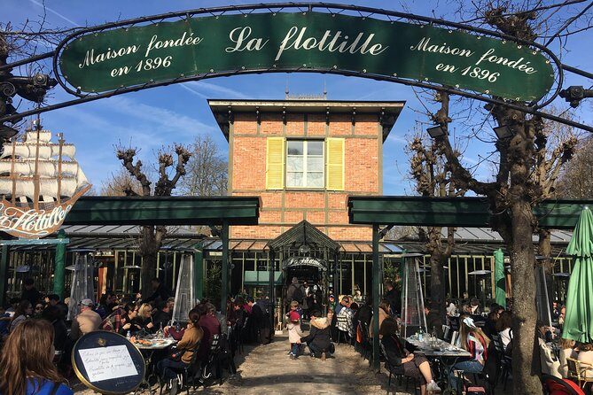 Versailles Palace & Marie-Antoinette's Estate Private Guided Tour with Lunch - Frequently Asked Questions