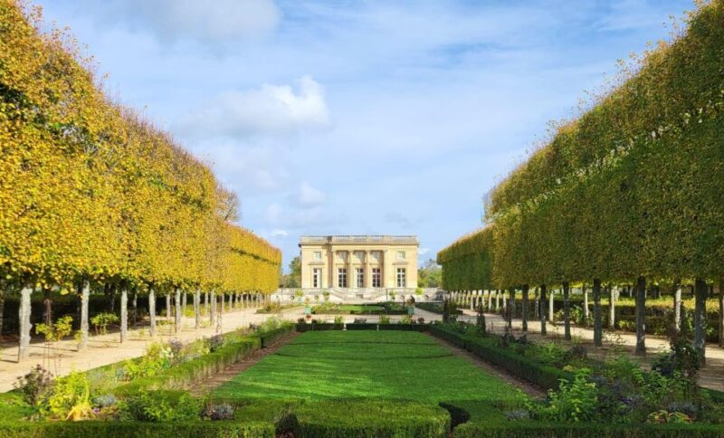 Versailles Palace & Marie-Antoinette's Estate Private tour - FAQ