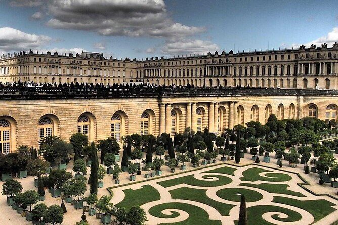 Versailles Palace with Audio Guide - Key Points