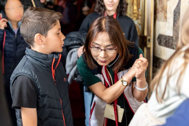 Versailles: Private Family Tour of Palace w/ Reserved Entry - FAQ