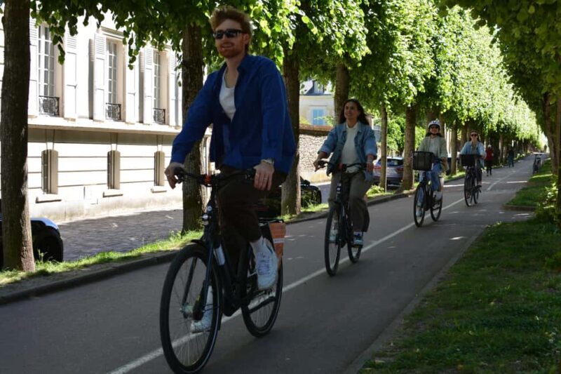 Versailles: Quality Electric Bike Rental - Why Rent an Electric Bike in Versailles?