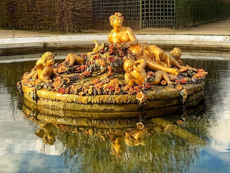 Versailles Royal Chronicles: Beyond the Mirrors with Pickup - The Experience of the Gardens