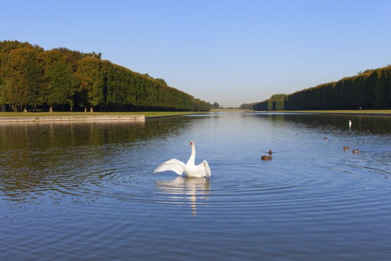 Versailles: Skip-the-Line Guided Tour of Palace with Gardens - FAQs