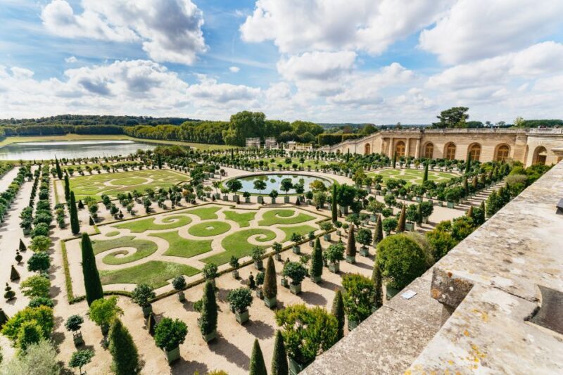 Versailles: Skip-the-Line Tour of Palace and Gardens Access - Key Points