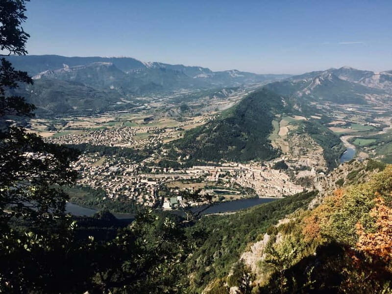 Vertigo hike: the Trou de l'Argent cave from Sisteron - Key Points