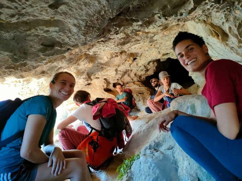 Vertigo hike: the Trou de l'Argent cave from Sisteron - What’s Included and What’s Not?
