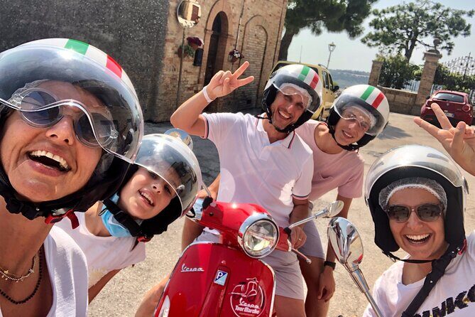 Vespa tour with written guide of Marche in Valdaso - FAQ