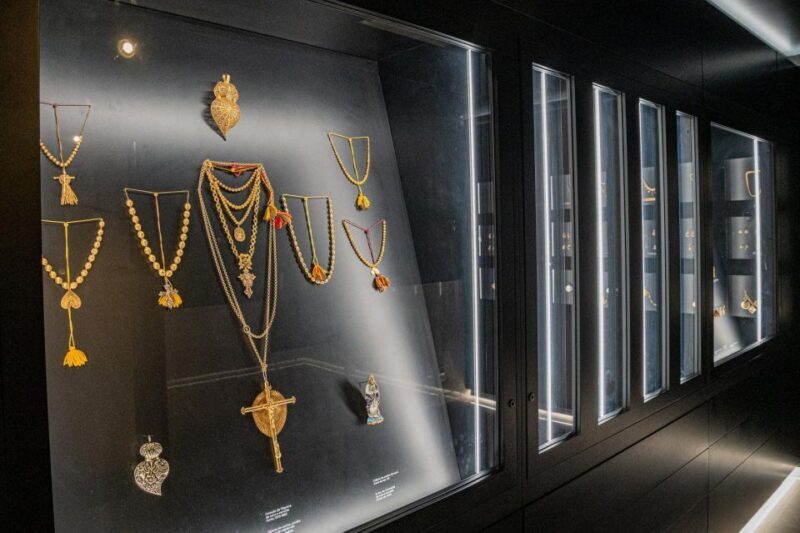 Viana do Castelo Costume Museum - What to Expect at the Viana do Castelo Costume Museum