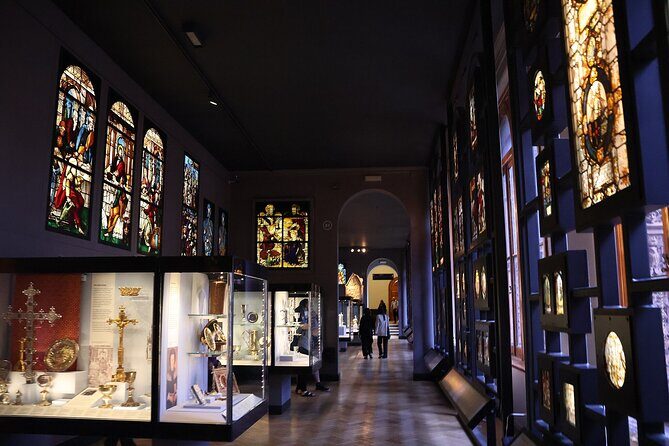 Victoria and Albert Museum Private Tour - Key Points