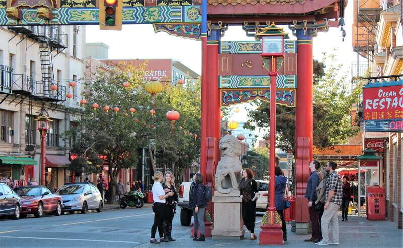 Victoria: Chinatown and Old Town Food Tour with Tastings - The Experience and the Guides