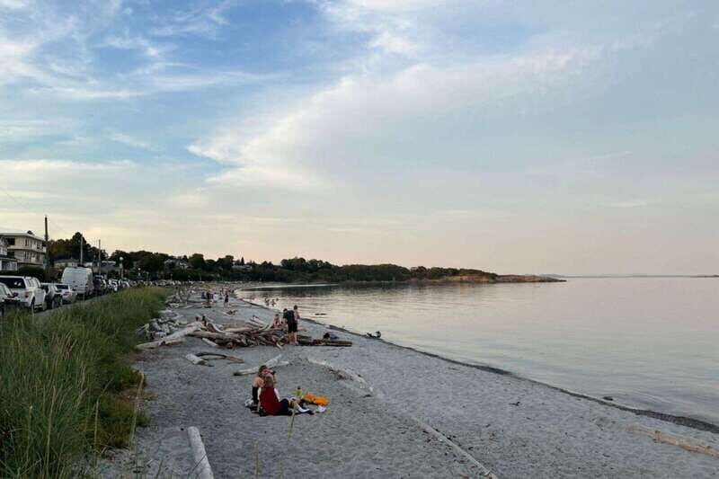 Victoria: Paddle Board Tour at Willows Beach - An Honest Look at the Paddle Board Tour
